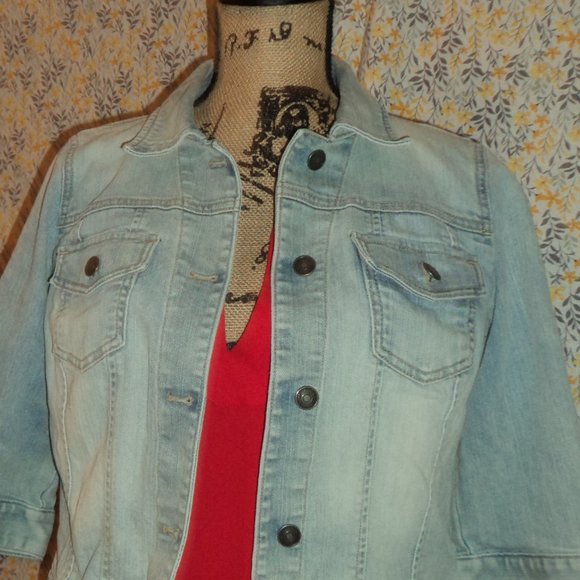 Jean Jacket - Picture 4 of 7